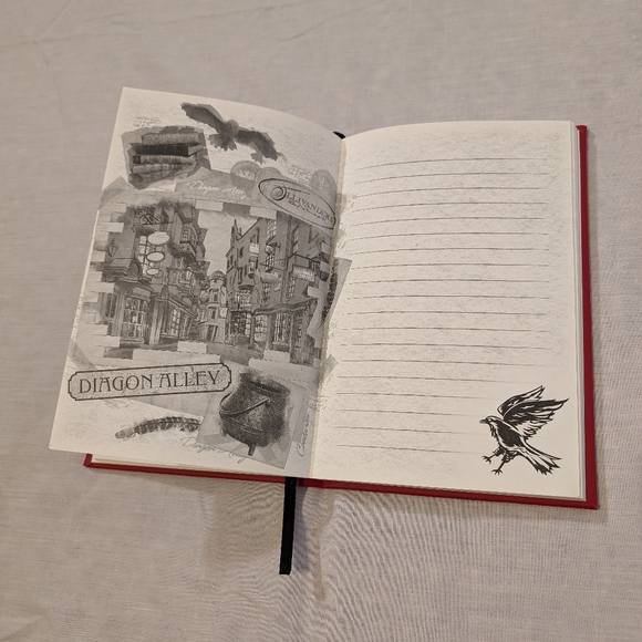 Harry Potter Platform 9 3/4 Journal with Pictures - Picture 7 of 9